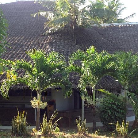 Travellers Inn Resort Malindi Kijiwetanga Exterior photo