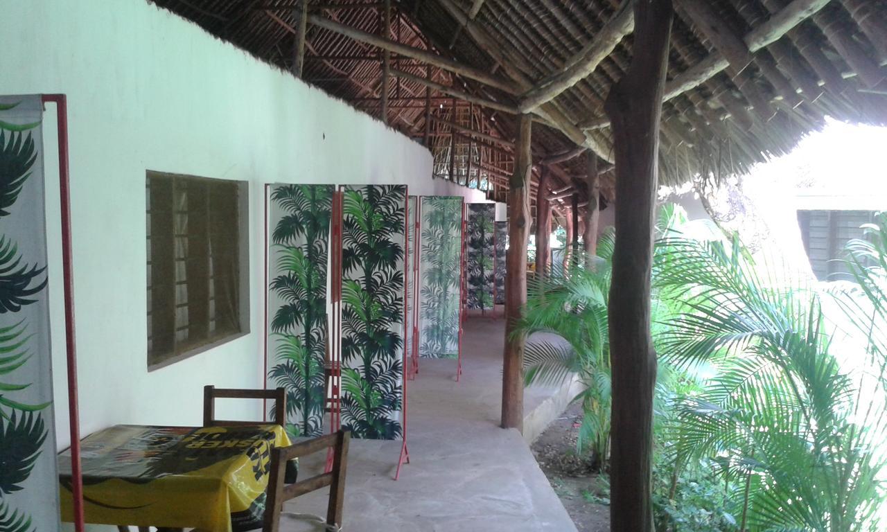 Travellers Inn Resort Malindi Kijiwetanga Exterior photo