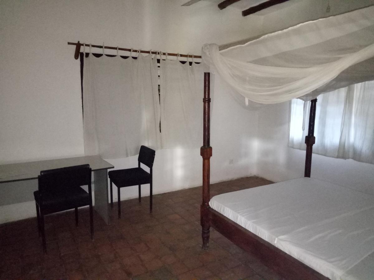 Travellers Inn Resort Malindi Kijiwetanga Exterior photo
