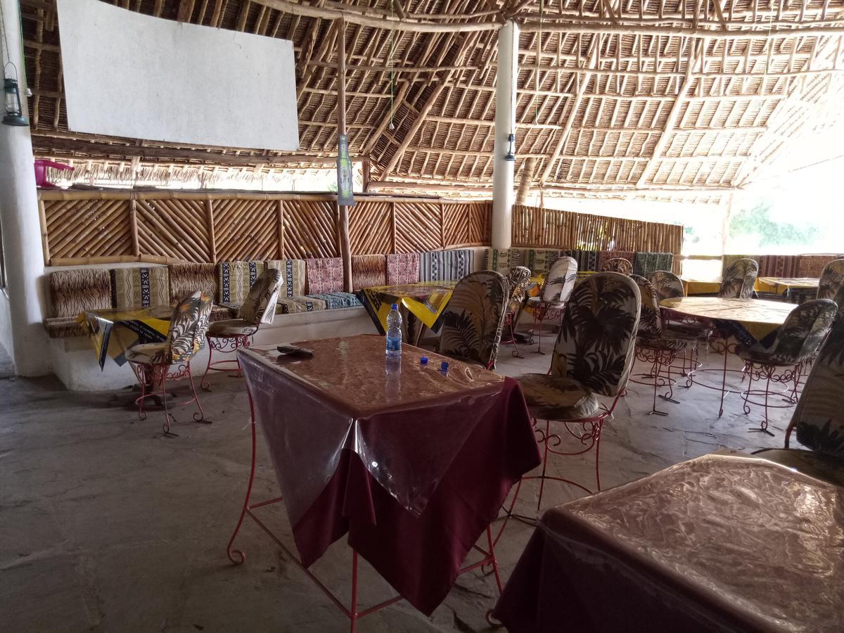 Travellers Inn Resort Malindi Kijiwetanga Exterior photo