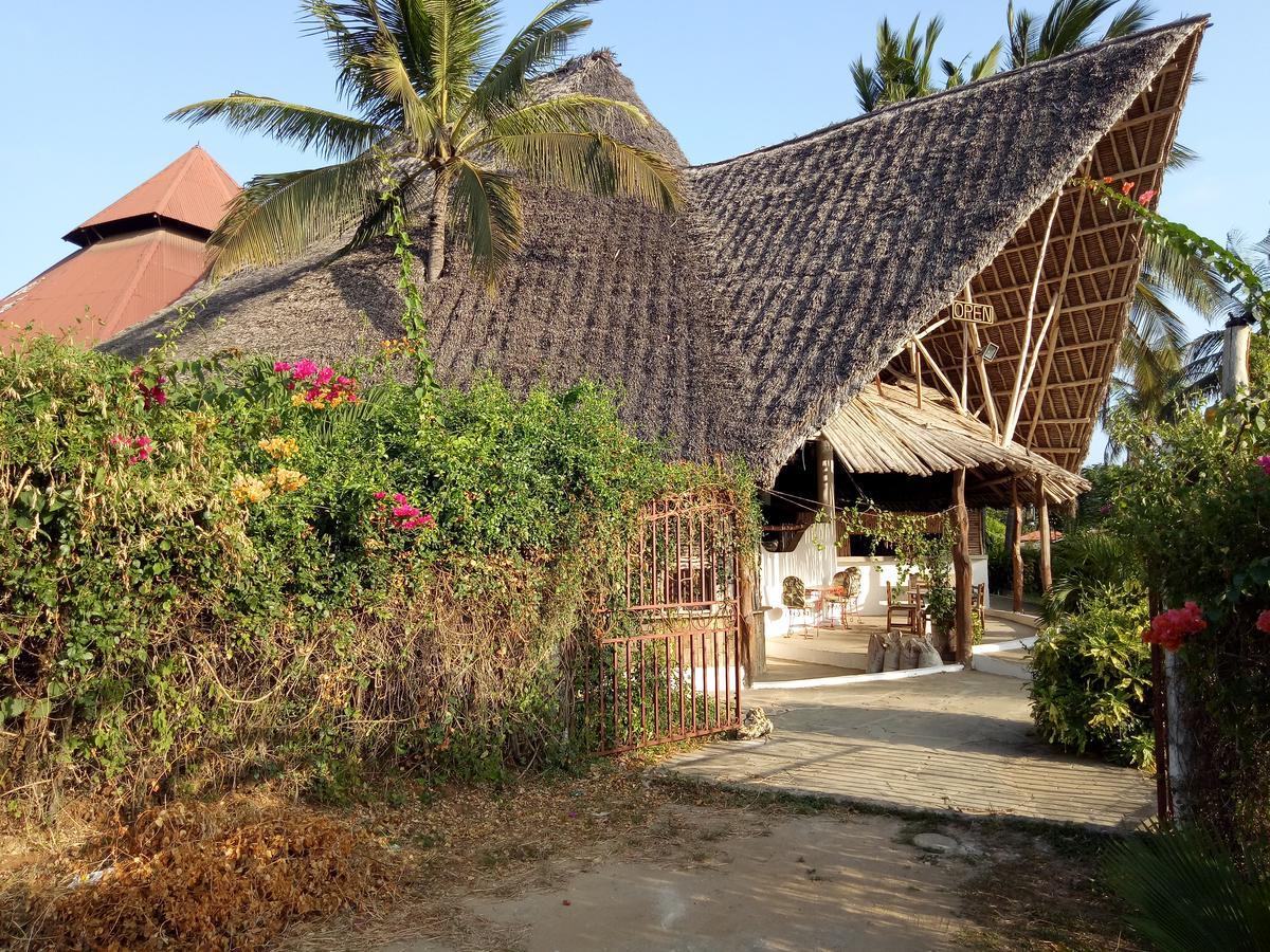Travellers Inn Resort Malindi Kijiwetanga Exterior photo