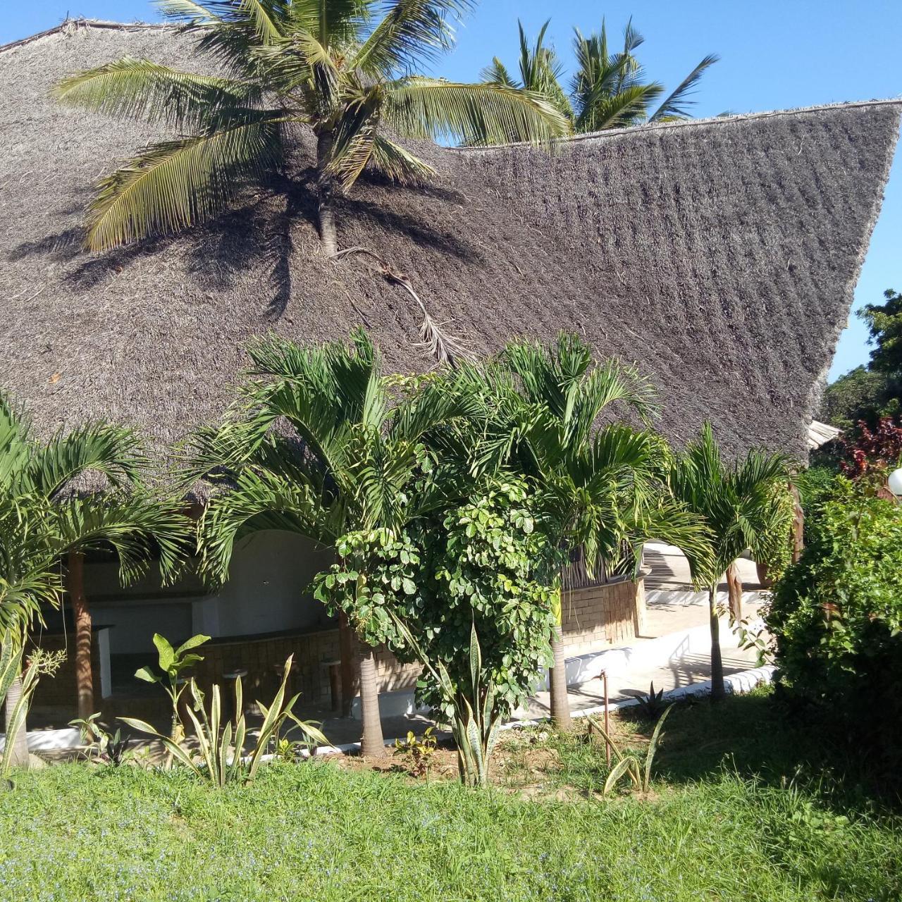 Travellers Inn Resort Malindi Kijiwetanga Exterior photo